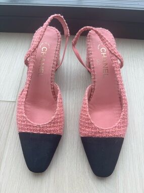 CHANEL Pink Tweed Slingbacks with Black Cap Toe